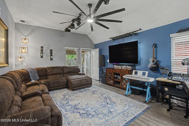 5901 Steffani Drive, Southaven, MS 38671