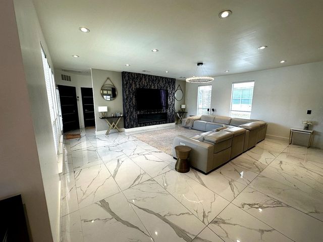 7301 Alandale Drive, Plano, TX 75025