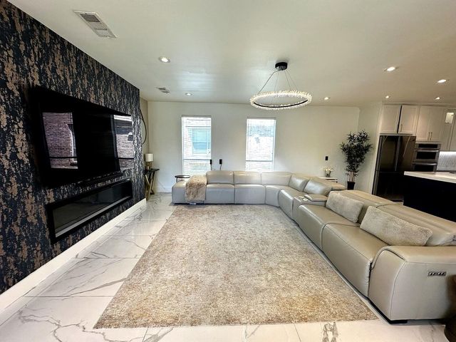 7301 Alandale Drive, Plano, TX 75025