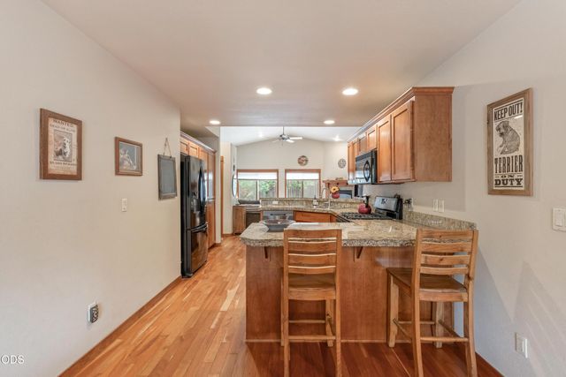 2354 NW Summerhill Drive, Bend, OR 97703