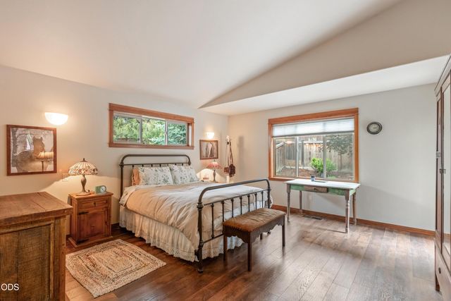 2354 NW Summerhill Drive, Bend, OR 97703