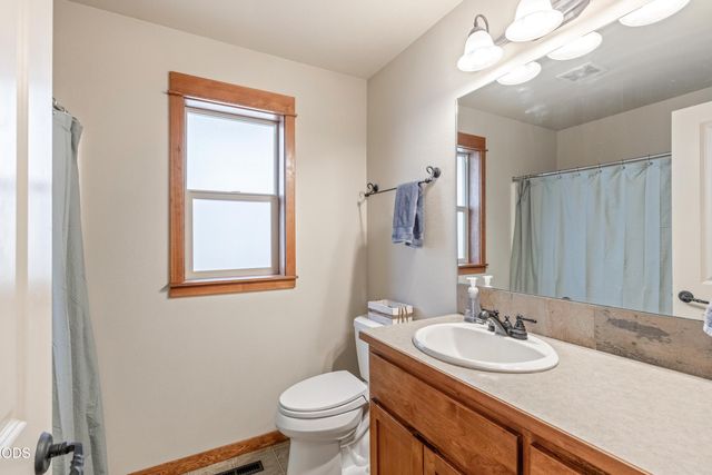 2354 NW Summerhill Drive, Bend, OR 97703