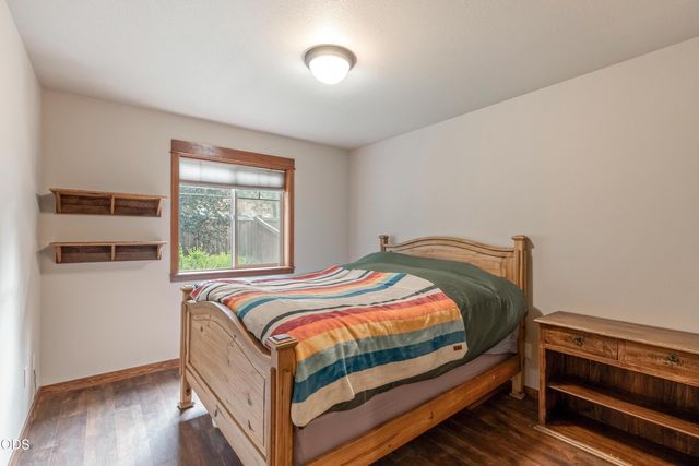 2354 NW Summerhill Drive, Bend, OR 97703