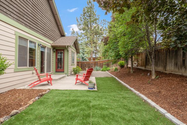 2354 NW Summerhill Drive, Bend, OR 97703