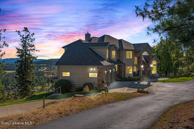 10715 N Payment Peak RD, Hauser, ID 83854