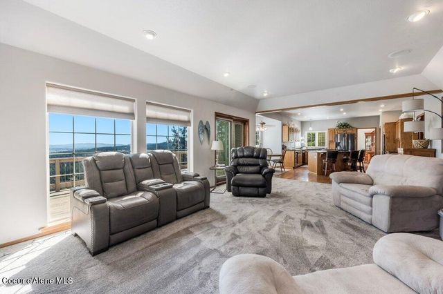 10715 N Payment Peak RD, Hauser, ID 83854