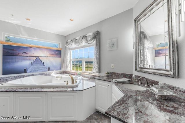 10715 N Payment Peak RD, Hauser, ID 83854