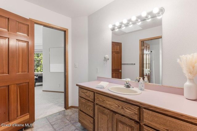 10715 N Payment Peak RD, Hauser, ID 83854