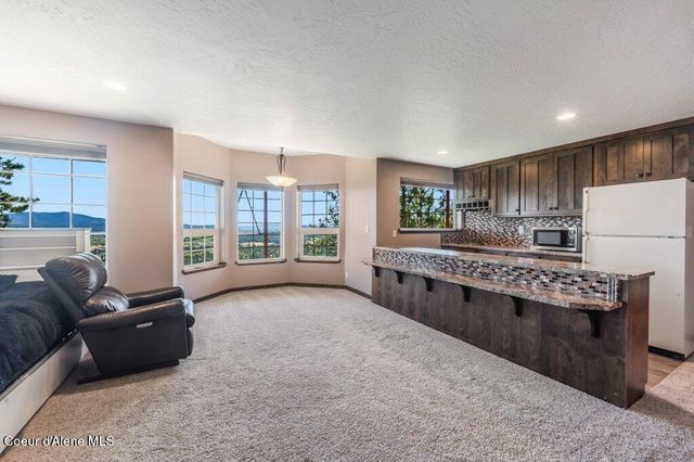 10715 N Payment Peak RD, Hauser, ID 83854