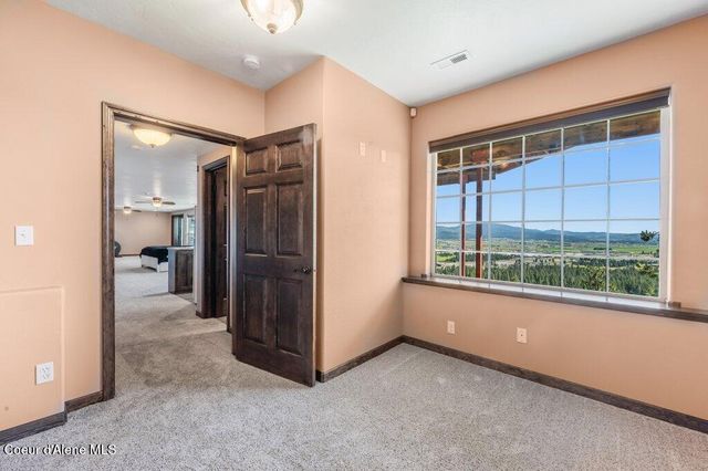 10715 N Payment Peak RD, Hauser, ID 83854
