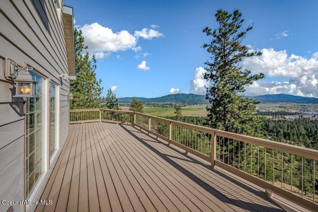 10715 N Payment Peak RD, Hauser, ID 83854