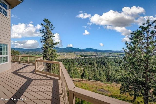 10715 N Payment Peak RD, Hauser, ID 83854