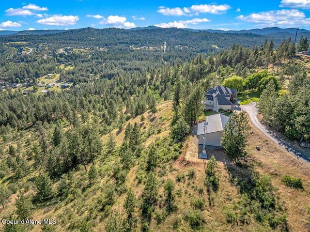10715 N Payment Peak RD, Hauser, ID 83854