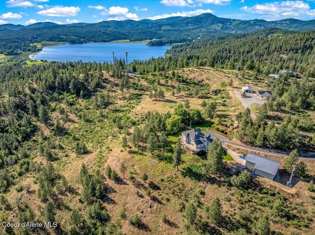 10715 N Payment Peak RD, Hauser, ID 83854