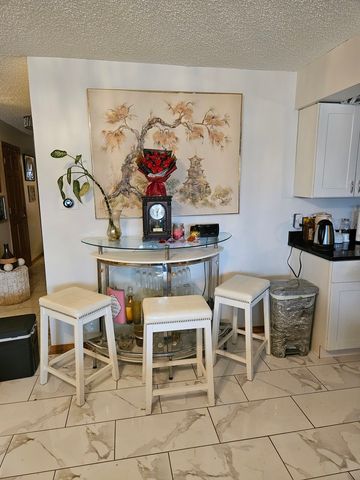 8254 Chestnut Drive 41D, Palos Hills, IL 60465