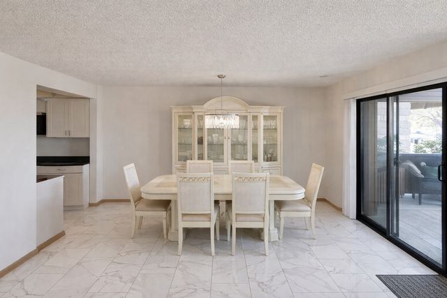 8254 Chestnut Drive 41D, Palos Hills, IL 60465