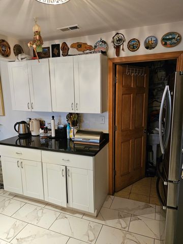 8254 Chestnut Drive 41D, Palos Hills, IL 60465