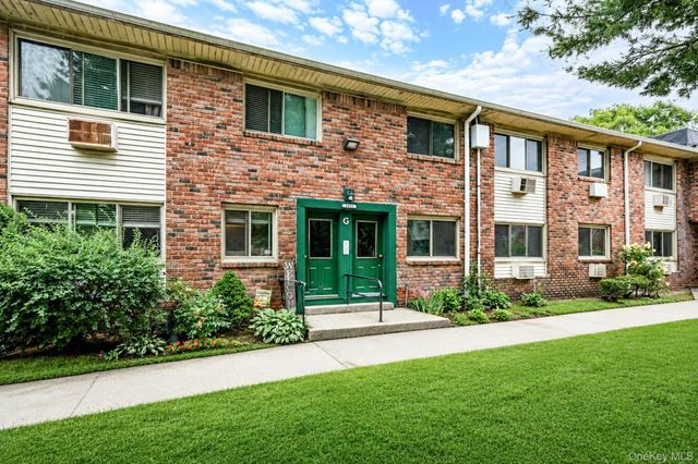 2453 union blvd 24a, Islip, NY 11750