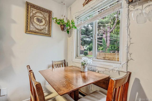 2453 union blvd 24a, Islip, NY 11750