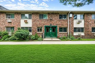 2453 union blvd 24a, Islip, NY 11750