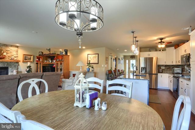 6039 STATION CIRCLE RD, Harrisburg, PA 17111