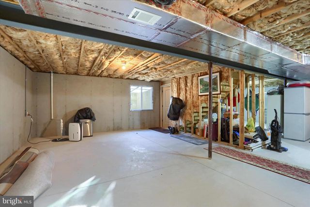 6039 STATION CIRCLE RD, Harrisburg, PA 17111