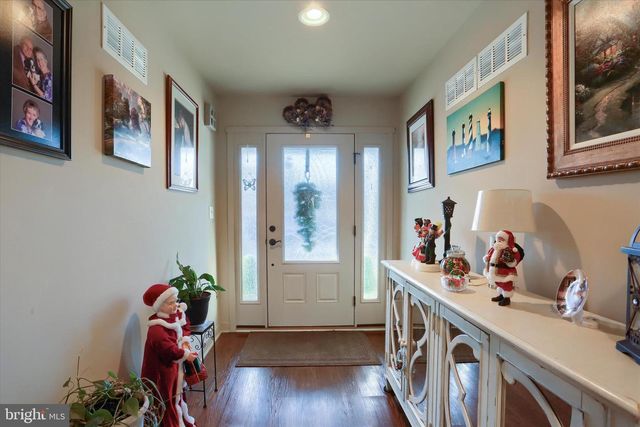 6039 STATION CIRCLE RD, Harrisburg, PA 17111