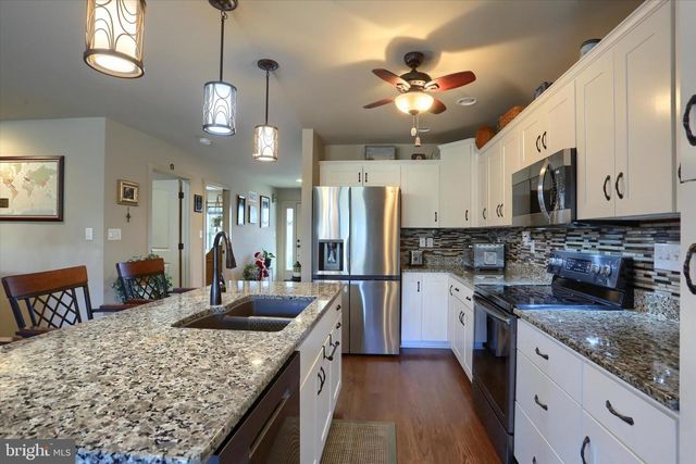 6039 STATION CIRCLE RD, Harrisburg, PA 17111