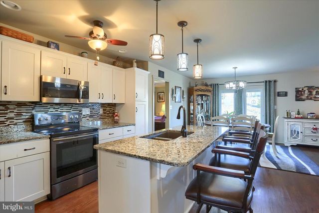 6039 STATION CIRCLE RD, Harrisburg, PA 17111