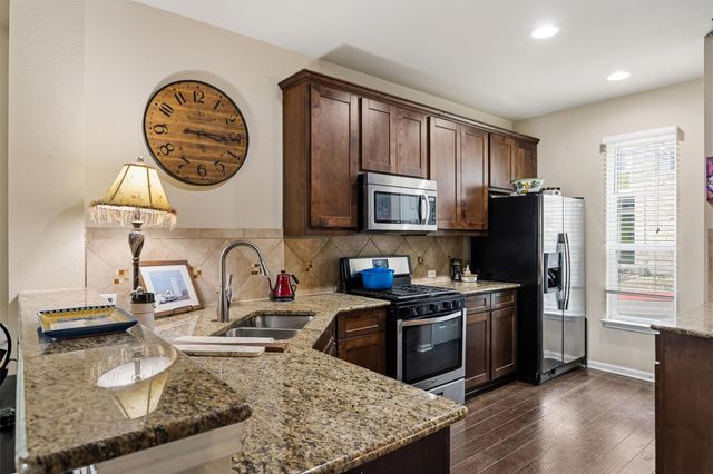 1916 Tramson DR 98C, Austin, TX 78741