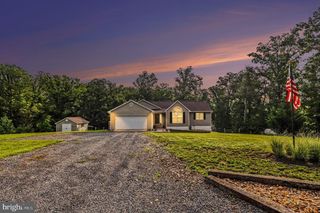 670 ROCKY HOLLOW RD, Bentonville, VA 22610