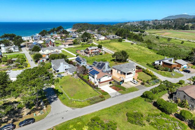 121 Bernal Avenue, Moss Beach, CA 94038