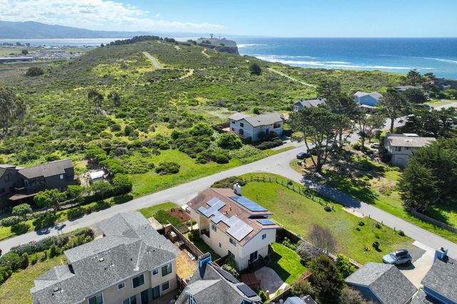 121 Bernal Avenue, Moss Beach, CA 94038