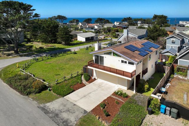 121 Bernal Avenue, Moss Beach, CA 94038