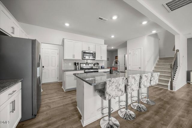40 Branch Wood Drive, Fuquay Varina, NC 27526