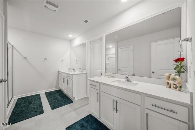 40 Branch Wood Drive, Fuquay Varina, NC 27526