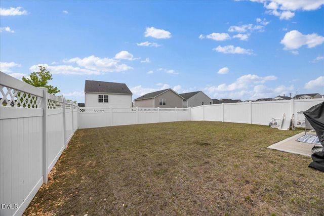 40 Branch Wood Drive, Fuquay Varina, NC 27526