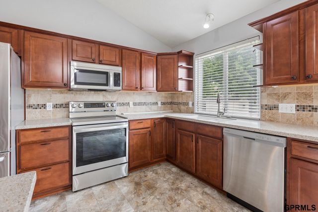 7409 Braun Street, La Vista, NE 68128
