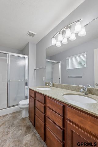 7409 Braun Street, La Vista, NE 68128