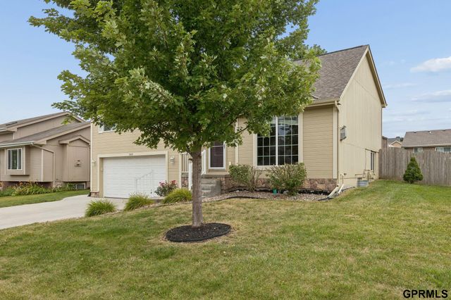 7409 Braun Street, La Vista, NE 68128