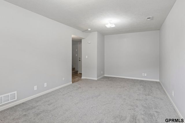 7409 Braun Street, La Vista, NE 68128
