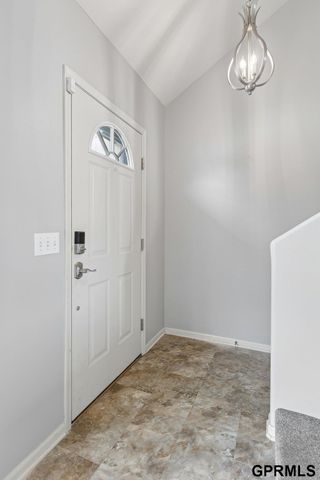 7409 Braun Street, La Vista, NE 68128