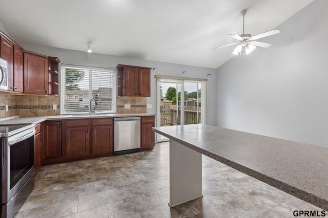 7409 Braun Street, La Vista, NE 68128