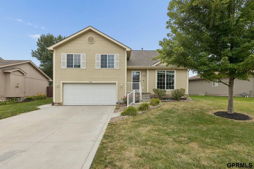 7409 Braun Street, La Vista, NE 68128