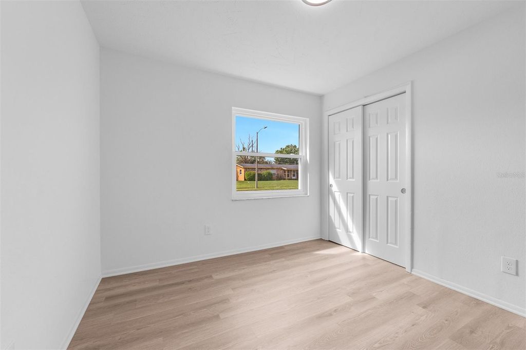 Image 18 of property listing at 3317 LIPSCOMB PLACE, Orlando, FL 32805