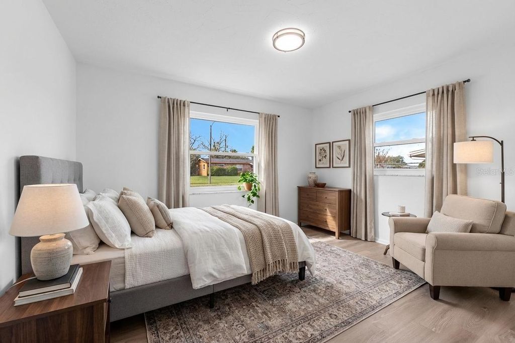 Image 21 of property listing at 3317 LIPSCOMB PLACE, Orlando, FL 32805