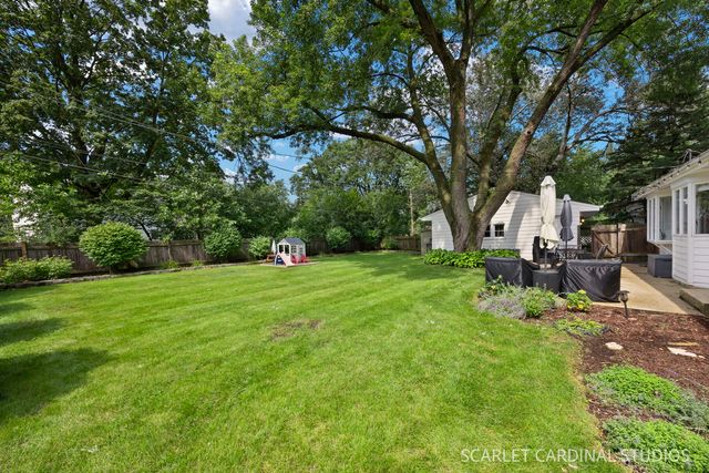 213 W Gartner Road, Naperville, IL 60540