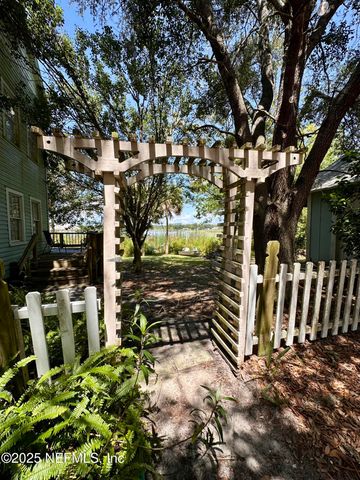 111 JAFFA Road, Crescent City, FL 32112