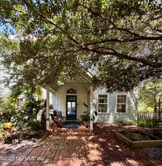 111 JAFFA Road, Crescent City, FL 32112