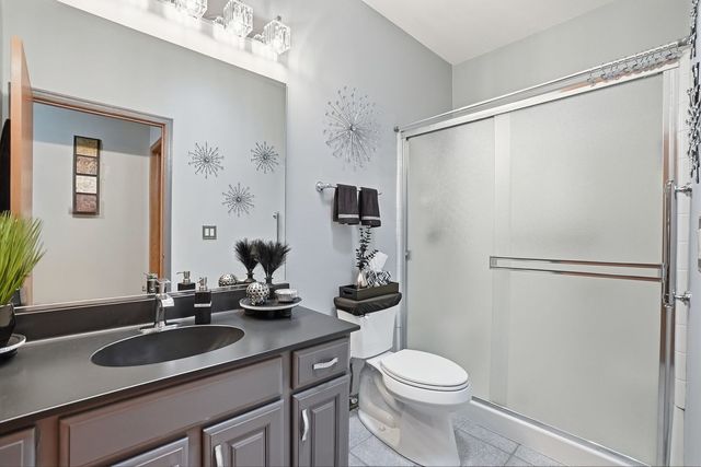 16122 Seneca Lake Circle, Crest Hill, IL 60403